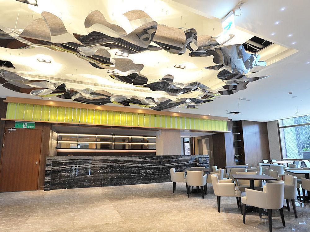 Hiyeshotel勤天商旅-花蓮館 Kota Hualien Bagian luar foto
